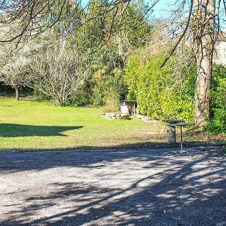 Prázdninový dům Stunning In De Bearn W/ 4 Bedrooms Salies-de-Béarn